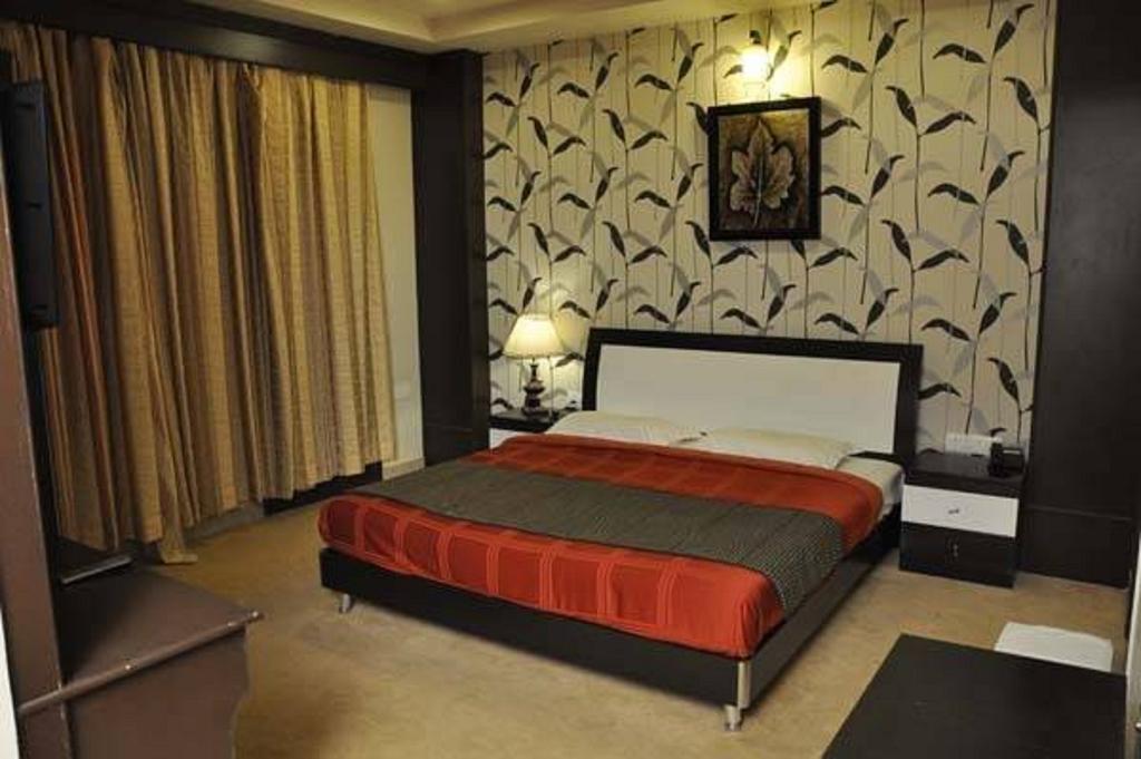 Hotel Seven Sky Clarks Exotica Bhuj Camera foto